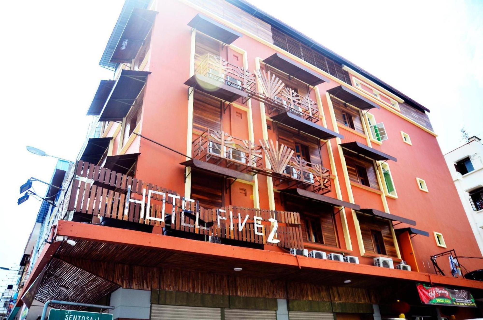 Oyo 210 Hotel Five 2 コタキナバル エクステリア 写真